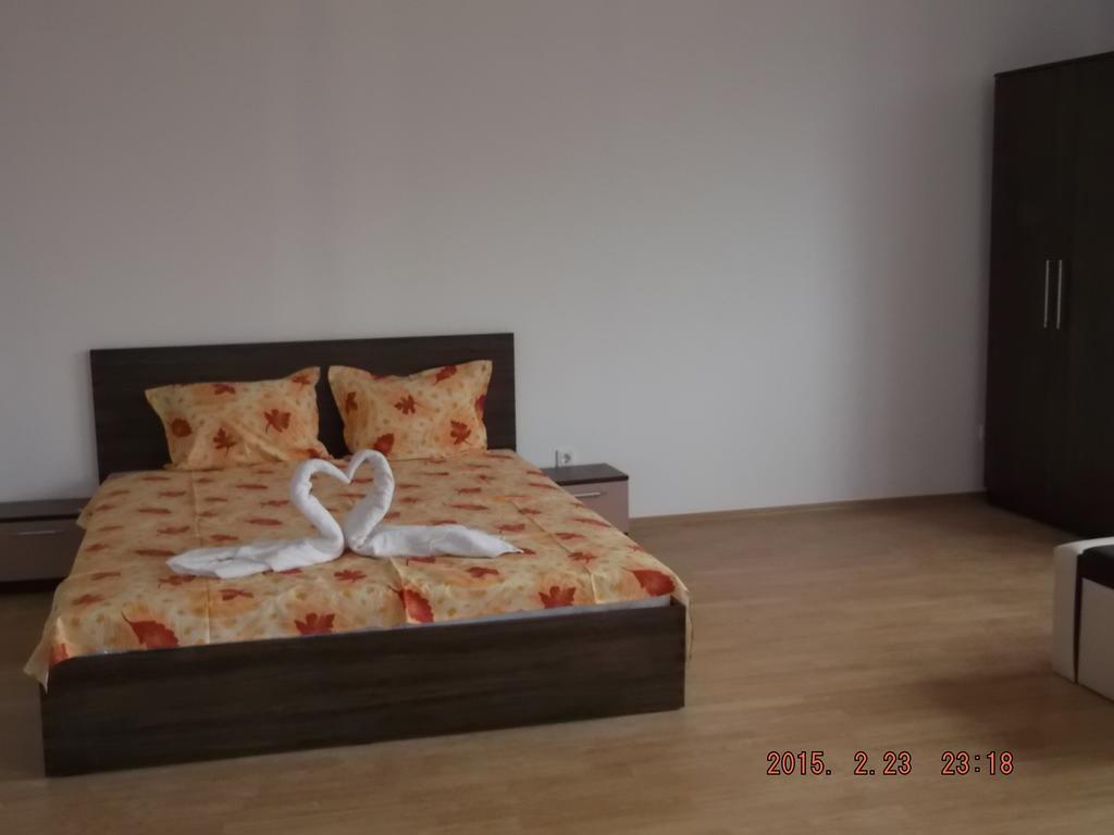Dima Popova Apartments Tsarevo Habitación foto